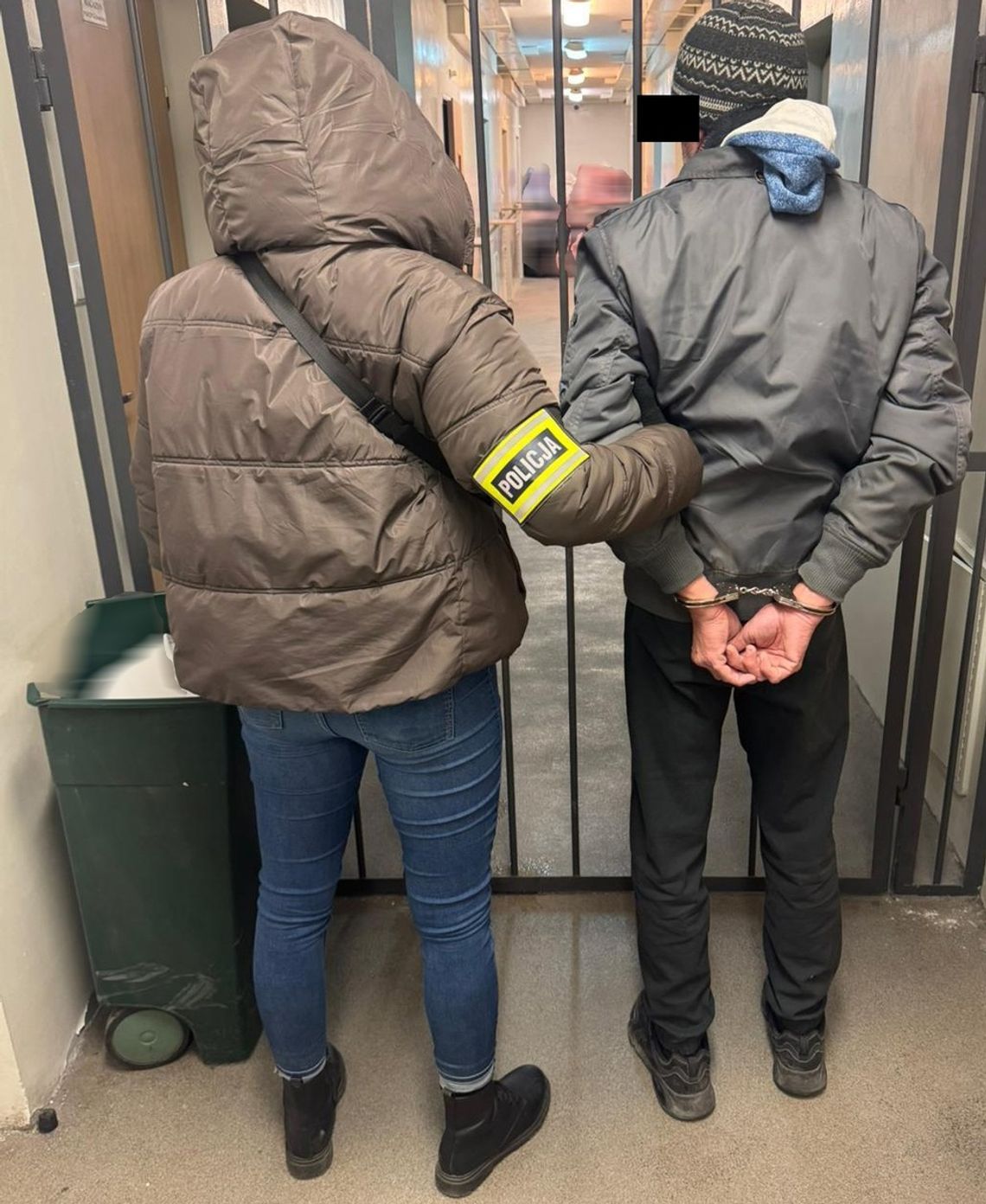 Zaprosił 31-latkę na drinka, randka miała fatalny finał. Kobieta "wystawiła" mężczyznę wspólnikowi