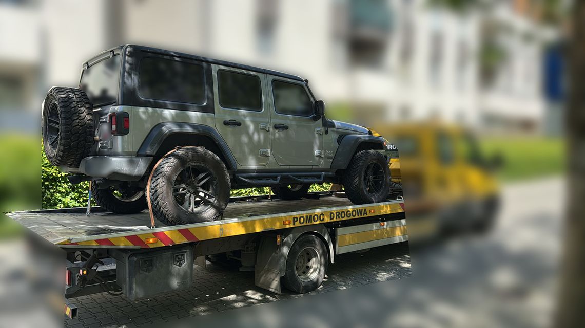 Zarabiali miliony na nielegalnym handlu lekami. Szef grupy inwestował pieniądze w luksusowe auta z USA