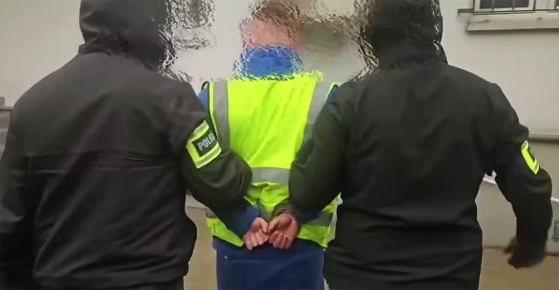 Zarzuty i areszt dla mężczyzny, u którego przebywała zaginiona 11-latka. Odpowie za przetrzymywanie i inną czynność seksualną