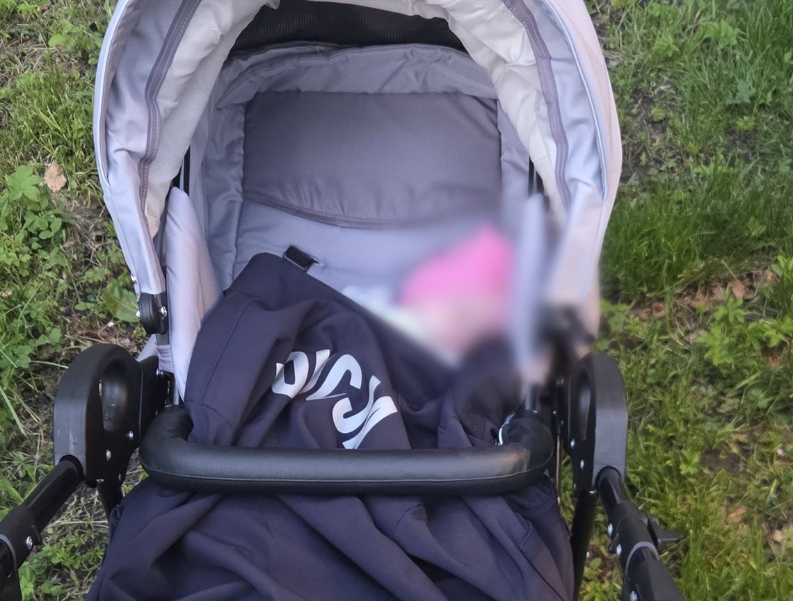 Zataczając się pchała wózek z niemowlęciem. Pijana matka miała 3 promile i zaatakowała przechodnia Zataczając się pchała wózek z niemowlęciem. Pijana matka miała 3 promile i zaatakowała przechodnia