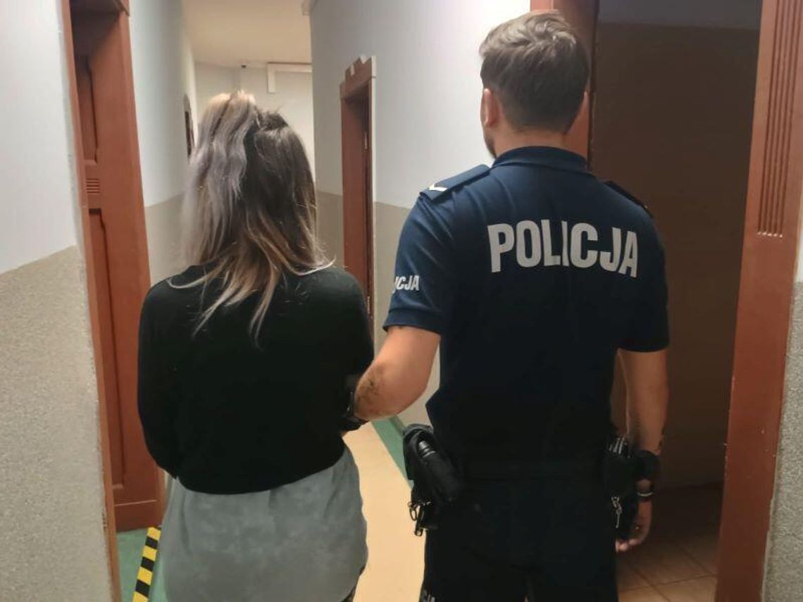 Zatrzymane dwie pary z narkotykami. Najpierw wpadli klienci, po nich policjanci dotarli do dilerów