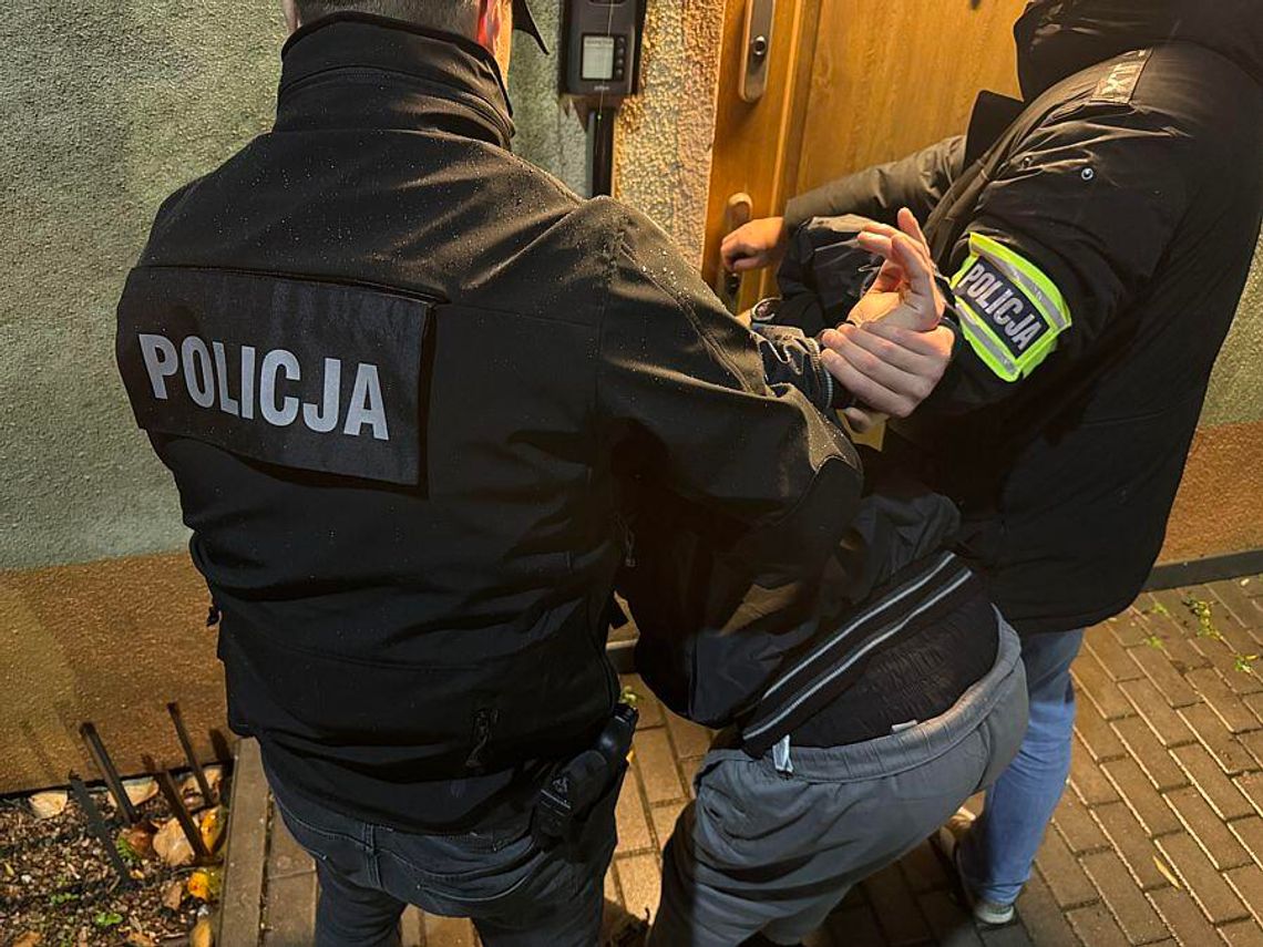 Zatrzymani sprawcy brutalnego morderstwa. Po zabiciu mężczyzny jego zwłoki upchnęli w walizce Zatrzymani sprawcy brutalnego morderstwa. Po zabiciu mężczyzny jego zwłoki upchnęli w walizce