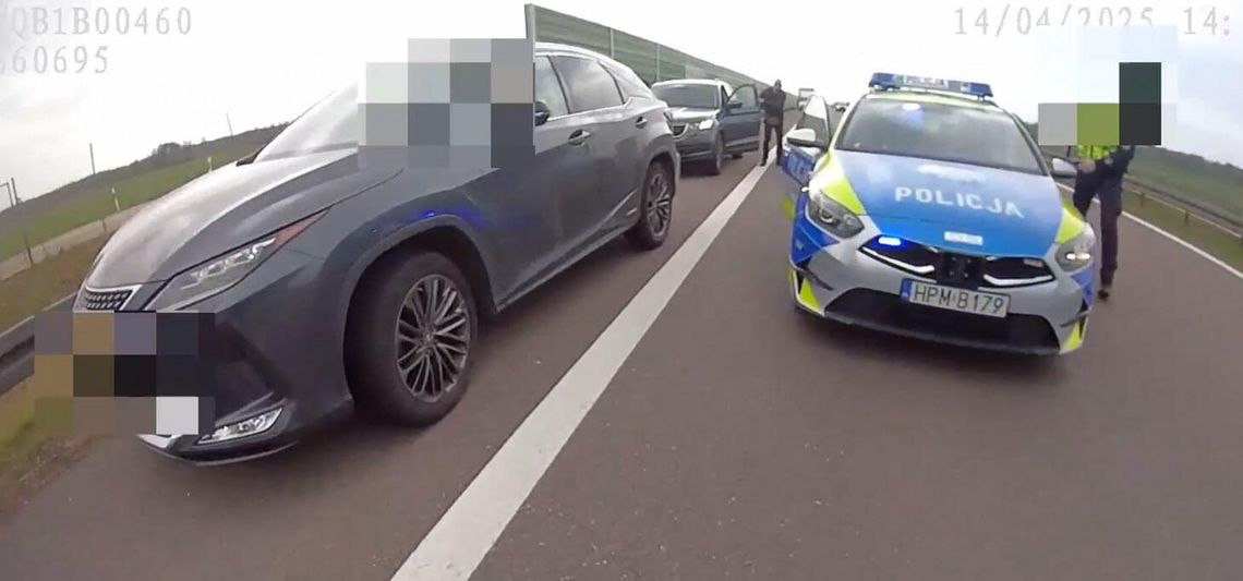 Zatrzymanie wartego 220 tysięcy lexusa ukradzionego w Czechach. Za kierownicą Litwin