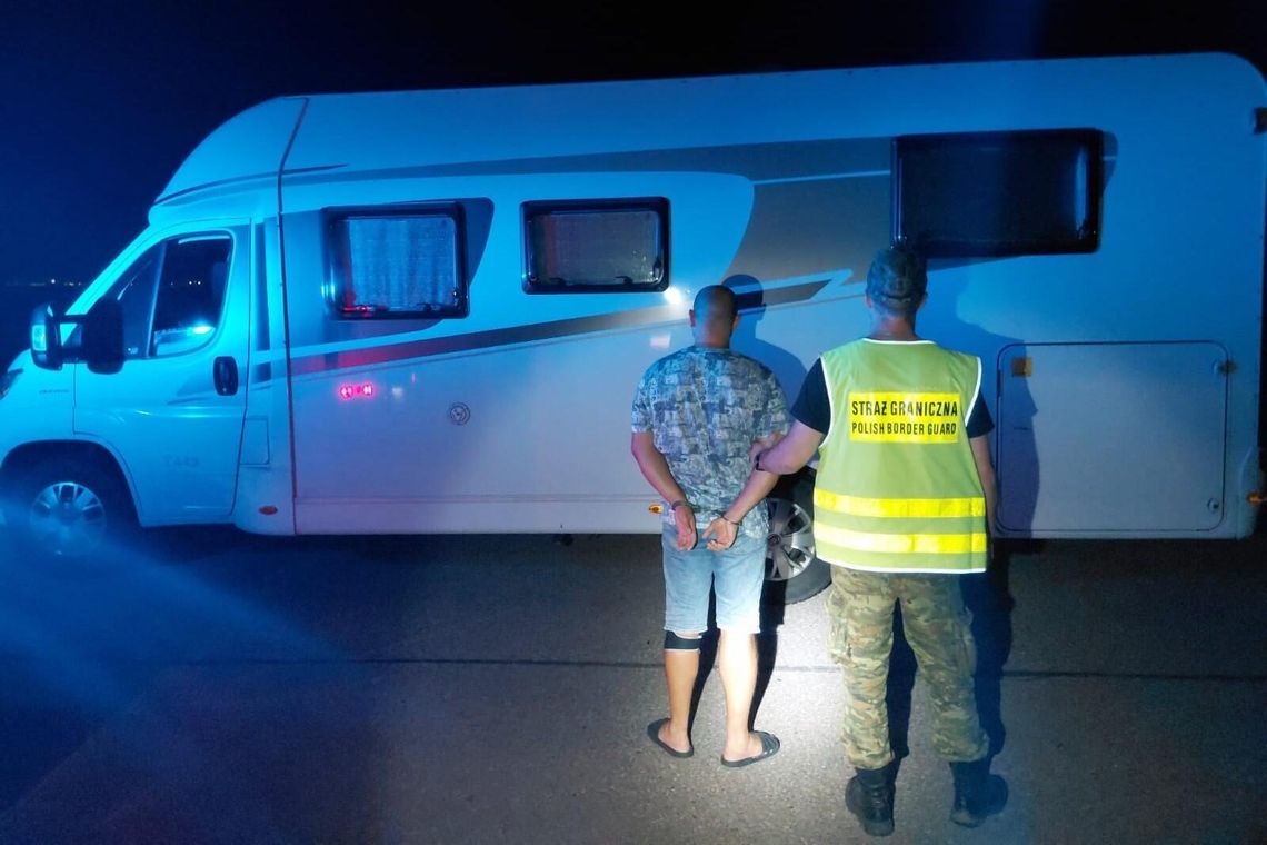 Zatrzymany kamper za 250 tys. zł skradziony w Danii. Kierowca miał fałszywe prawo jazdy Zatrzymany kamper za 250 tys. zł skradziony w Danii. Kierowca miał fałszywe prawo jazdy
