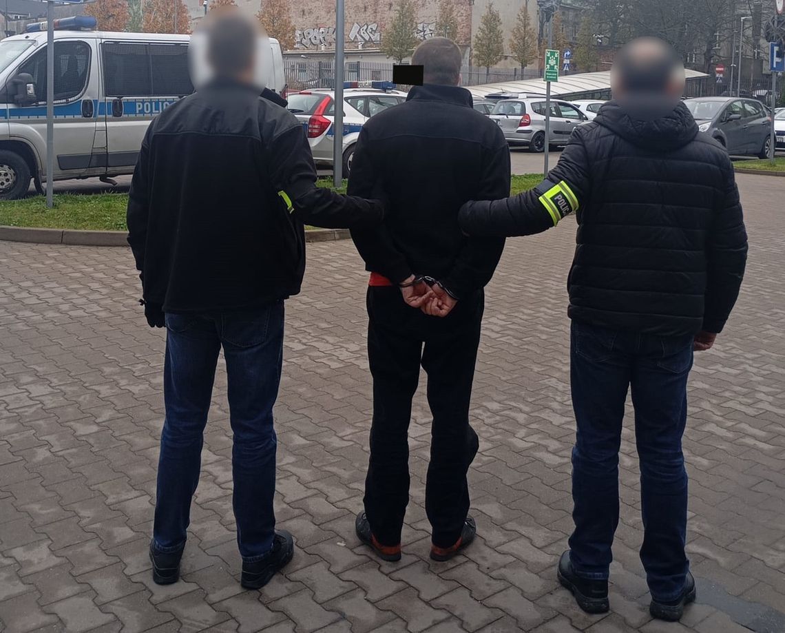 Zatrzymany ostatni ze sprawców brutalnego rozboju. Uwięziony mężczyzna wyskoczył z drugiego piętra Zatrzymany ostatni ze sprawców brutalnego rozboju. Uwięziony mężczyzna wyskoczył z drugiego piętra