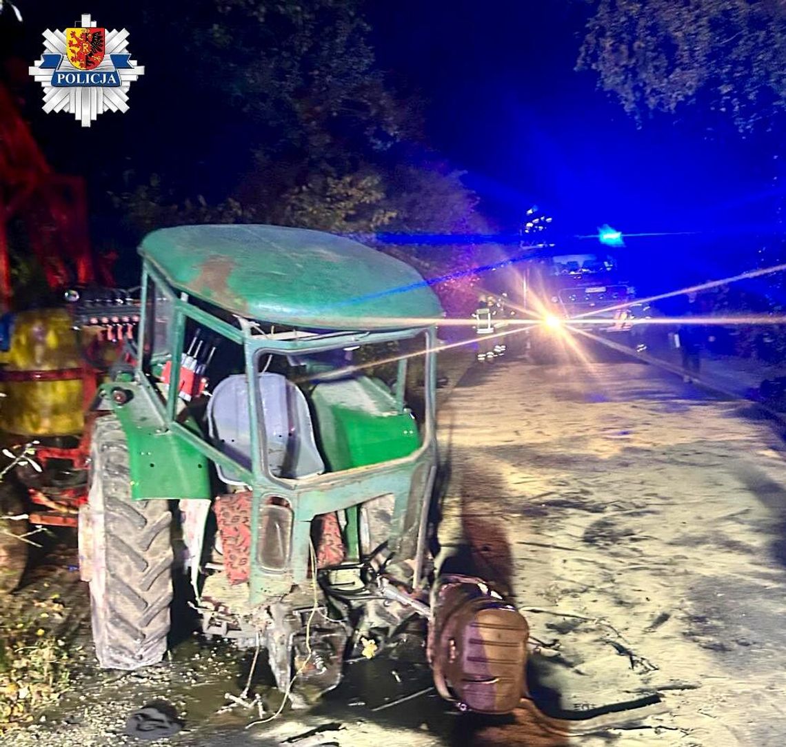 Zderzenie ciągnika rolniczego z ciężarówką. Kierujący ursusem wydmuchał 2,5 promila Zderzenie ciągnika rolniczego z ciężarówką. Kierujący ursusem wydmuchał 2,5 promila