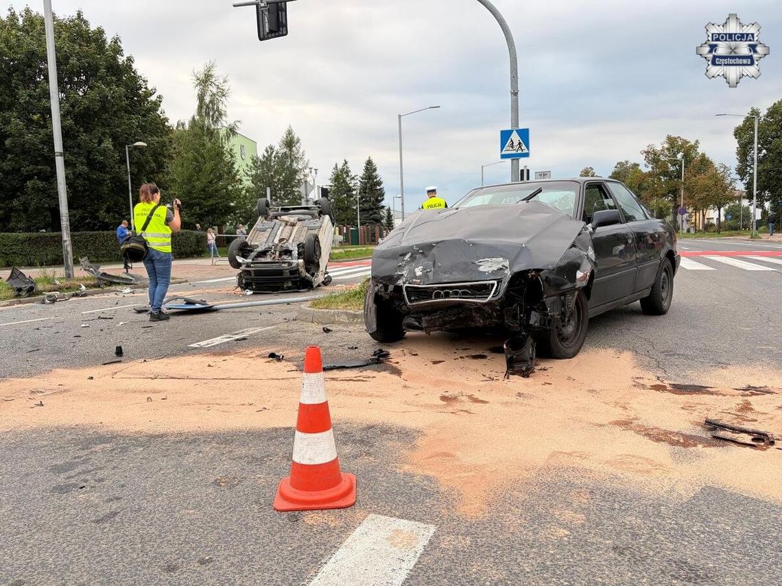 Zderzenie Fiata z Audi. 43-letni kierowca zmarł w szpitalu Zderzenie Fiata z Audi. 43-letni kierowca zmarł w szpitalu