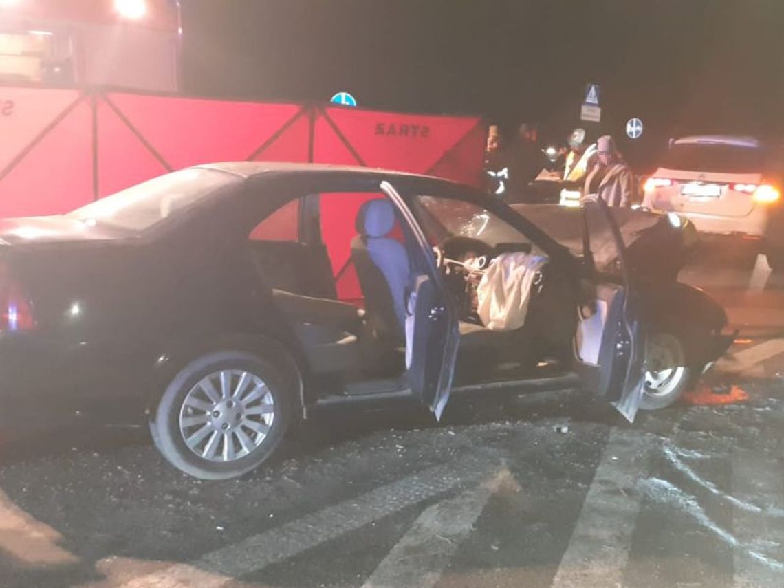 Zderzenie Rovera i Mercedesa przed sygnalizacją. W wypadku zginął 78-letni kierowca Zderzenie Rovera i Mercedesa przed sygnalizacją. W wypadku zginął 78-letni kierowca