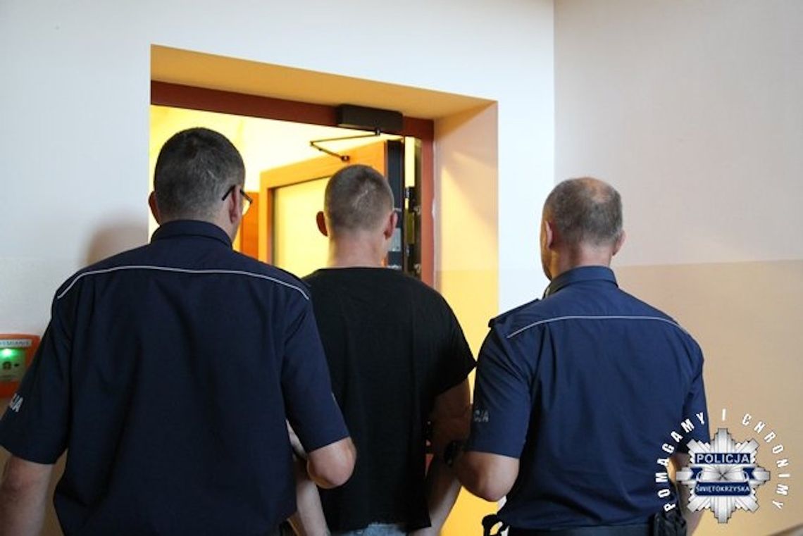 Zgłosił się jako świadek na policję. Sam był poszukiwany i miał przy sobie narkotyki