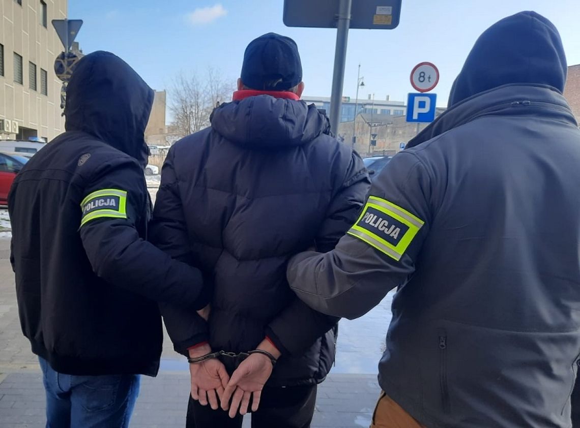 Złapany na dilerce nie stawiał się do prokuratury. Wysłali do niego policję, okazało się, że nadal sprzedaje narkotyki