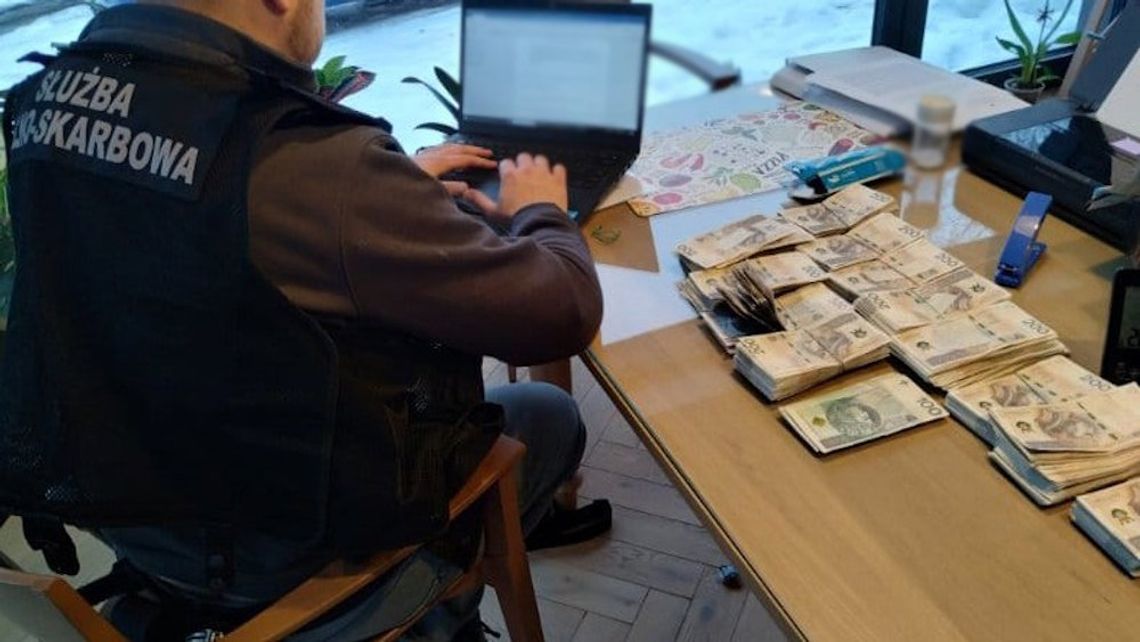 Znani influencerzy w zorganizowanej grupie przestępczej. Poważne zarzuty dla twórców internetowych