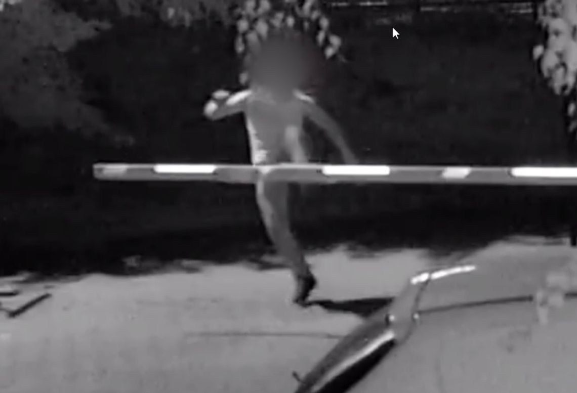 Zniszczył szpitalny szlaban i uszkodził instalację na stacji paliw. 18-latek stanie przed sądem Zniszczył szpitalny szlaban i uszkodził instalację na stacji paliw. 18-latek stanie przed sądem