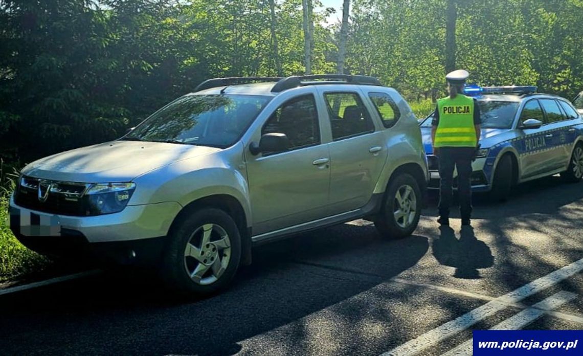 Zostawił na chwilę auto pod sklepem, gdy wrócił już go nie było. Samochód ukradł pijany 27-latek