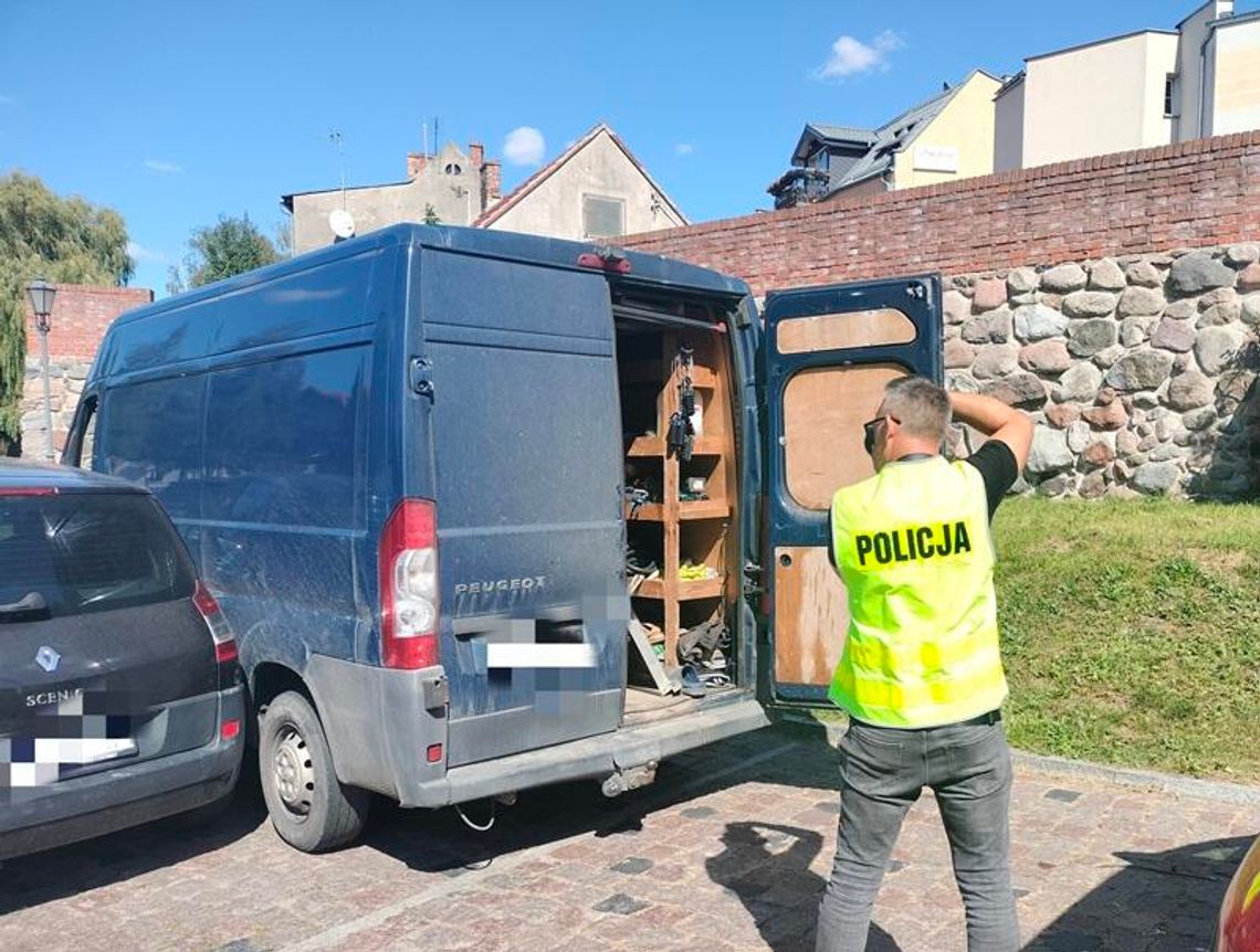 Zostawił na chwilę busa z kluczykami w stacyjce. Złodziej błyskawicznie wykorzystał okazję