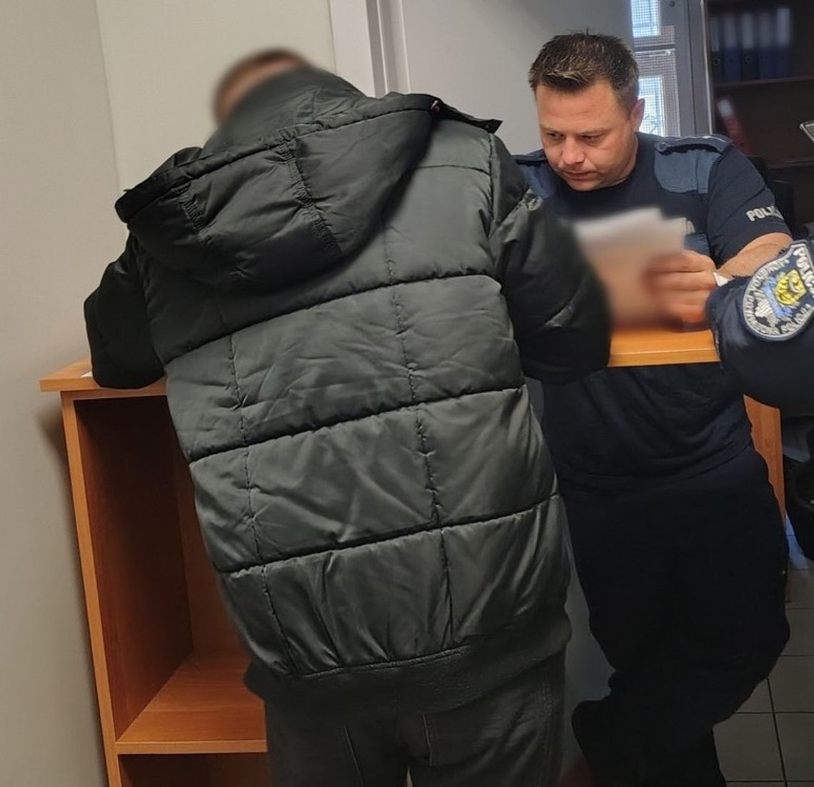 Zrobił awanturę na klatce i wpadł z narkotykami. 26-latek miał 4 tysiące porcji amfetaminy