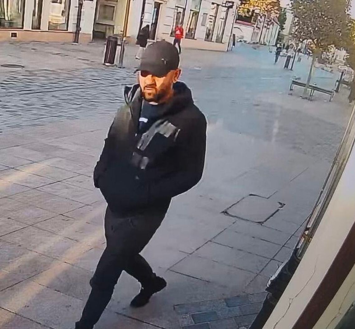 Zuchwała kradzież na ulicy. Złodziej wyciągnął ze skrzynki kopertę z blisko 5 tysiącami złotych Zuchwała kradzież na ulicy. Złodziej wyciągnął ze skrzynki kopertę z blisko 5 tysiącami złotych