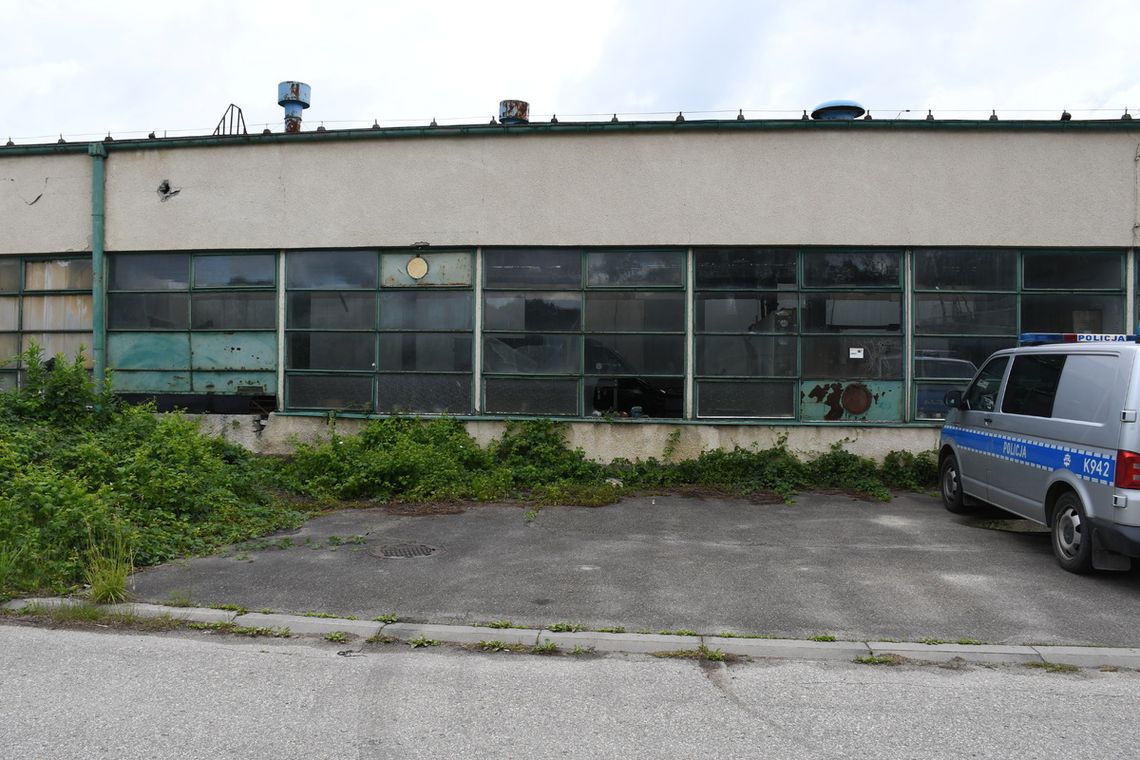 Zuchwałe włamanie 14-latków do warsztatu samochodowego. Zostawili właścicielce wiadomość z kpinami Zuchwałe włamanie 14-latków do warsztatu samochodowego. Zostawili właścicielce wiadomość z kpinami
