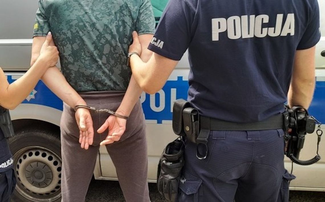 Zuchwały napad w punkcie zakładów sportowych. Ukradł kupony i spryskał pracownika gazem