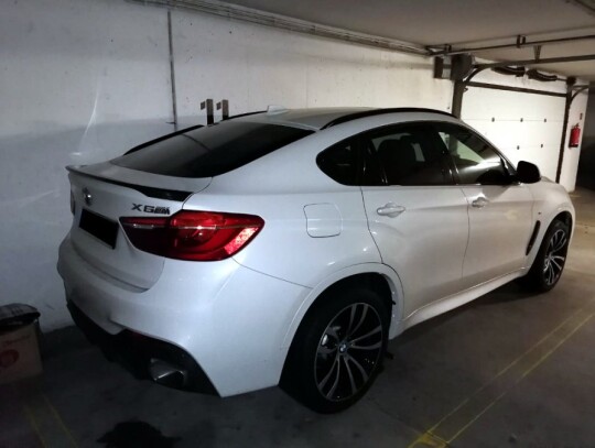 bmw x6 (2)