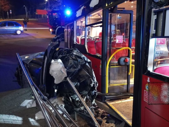 jelenia gora wypadek autobusu 1