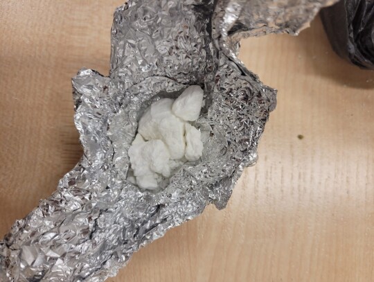 warszawa narkotyki hostel 6