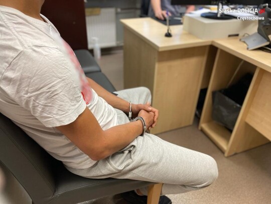 czestochowa pseudokibic ostrzelal radiowoz 2