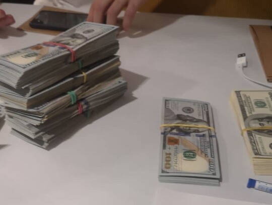 krakow wlamanie dolary