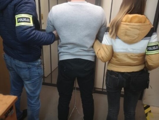 mezczyzna odpowie za posiadanie narkotykow